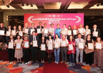 原民會114年超額進用原住民族頒獎典禮  盛大表彰公私部門推動原住民族就業