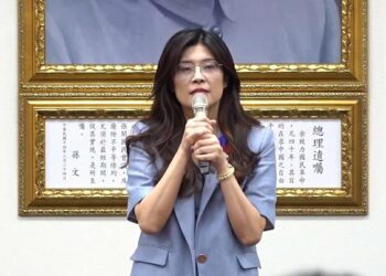 「這是一個最好的時代,這是一個最壞的時代。」