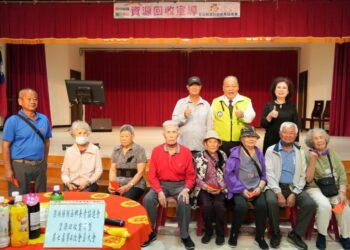 湖西鄉長青協進會舉辦資源回收宣導暨重陽節餐敘活動 陳光復到場關懷長輩共度佳節