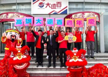 高雄大遠百週年慶 10/30正式開打 人氣衝買氣 首日業績表現亮眼
