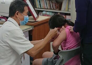 「左流右新,健康安心」 南投公費流感及新冠疫苗11月1日起第二階段開打