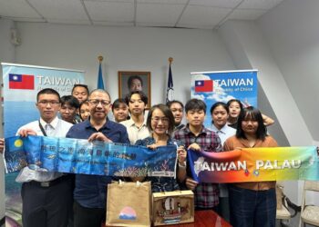 帛琉交流  屏東高中生啟航 逐夢南島海洋 力展現青年國際行動