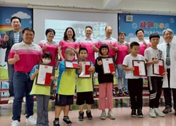 醫療愛心上路！高雄長庚「川崎美心專車」攜手多方團體守護偏鄉學童