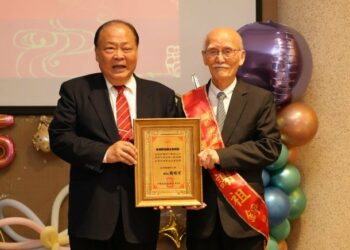 第78屆醫師節表揚大會 陳光復出席表彰「天使團隊」 感謝守護鄉親健康的無私奉獻