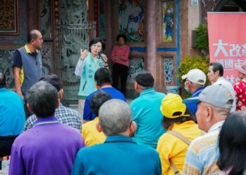 走進旗山、聽見每一位鄉親的聲音 林岱樺打造更貼心的照護網