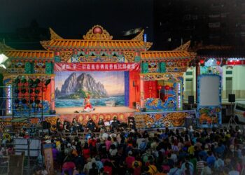 明華園總團文化廣場接棒登場 嘉市廟埕傳統劇場圓滿落幕