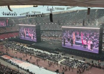 KPL總決賽鳥巢開賽  6萬人觀戰、門票12秒售罄創中國電競新紀錄