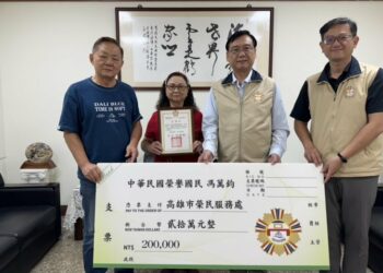 榮民馮萬鈞愛心捐助榮民遺孤  傳遞關懷溫情不間斷