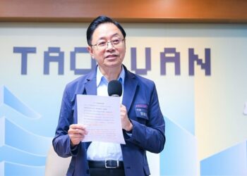 桃園「雙層巴士上國道」倡議獲中央採納 張善政再拋駕駛荒解方