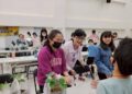 草莓盆栽DIY食農教育從小扎根 嘉義太保市公所『魅』力學堂開課