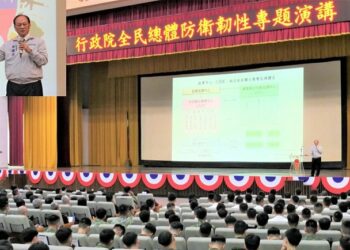 2025南方領袖教育學院 季連成政委高雄首講 青年學子熱烈迴響