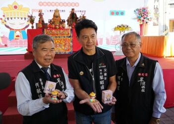 媽祖行動光明燈「亮」相!中市交通局攜手樂成宮守護行人夜間安全