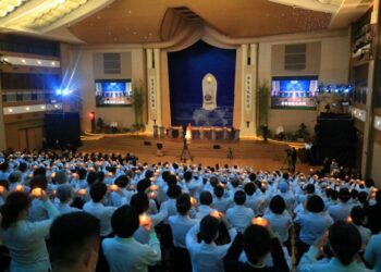 台中慈濟醫院歲末祝福 醫療遇見佛法翻轉人生