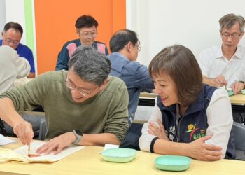 教師走讀柿鄉、體驗農產文化 嘉義番路鄉農會攜手教育界深化在地學習 打造孩子最紮實的家鄉教材