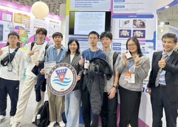 小港醫院亮相台灣醫療科技展  以「智慧就醫 × 吞嚥照護」打造高齡友善醫療新標準