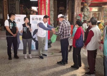 張啓楷立委回嘉義送菜挺菜農助鄉親 未來還要為嘉義做更多的事