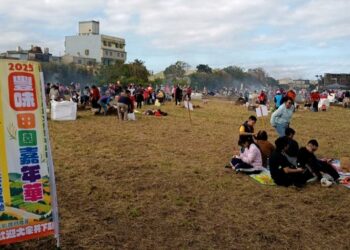 竹縣新豐稻米文化暨地瓜節登場 千人焢窯體驗農村樂