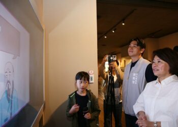 以AI科技重新體驗交趾陶之美 嘉市「共創陶城」互動展