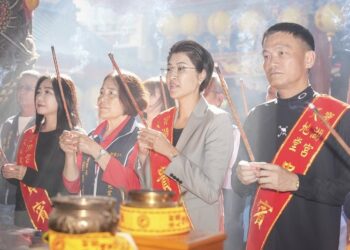 埔里地母至尊聖誕慶典 許淑華出席團拜儀式