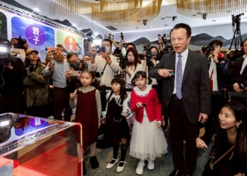 「?磚塊造型的限量小提燈」首度亮相 2026台灣燈會在嘉義縣登場!「光遊嘉義・超級有型SUPER STYLE」首度與「超級瑪利歐」合作