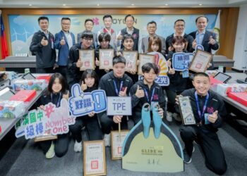 桃園選手勇奪世界盃蹼泳巡迴賽4金6銀5銅 張善政鼓勵持續努力再創佳績