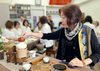 名聞國際的茶藝師謝明素在高山茶都為您奉上烹蒸茶 體驗明代烹蒸茶新意境