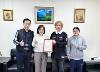 義守大學「哈夫克」團隊勇奪數發部全國 AI 解題競賽獎