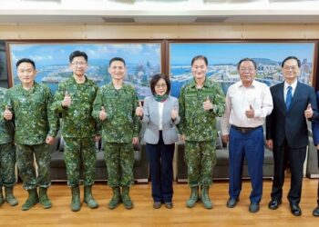 新任八軍團指揮官劉暐欣拜會 康議長:有指揮官坐鎮、市民更安心