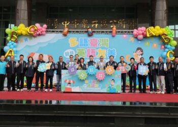 中龍鋼鐵助力在地教育　龍井多元英語園遊會展現學習成果