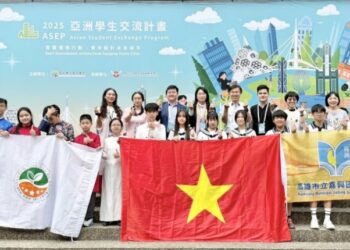 嘉興國中與越南星星中學組隊參賽  勇奪亞洲學生交流計畫「白金獎」