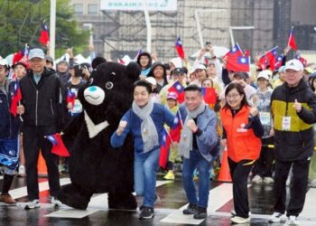 出席市府115年元旦升旗路跑 蔣萬安：攜手臺北隊 帶領臺北市大步邁進