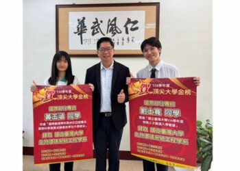 仁武高中115年度升大學傳捷報!黃玉涵、劉士寬科展成就耀眼 雙雙錄取臺大