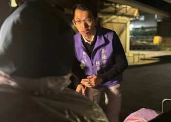 寒流夜襲基隆 黃永翔與路行者希望學院深夜出勤 低溫關懷不中斷