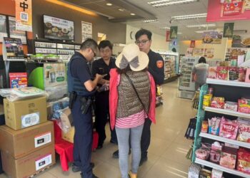 為愛沖昏頭急買點數 接獲通報警方即時阻詐