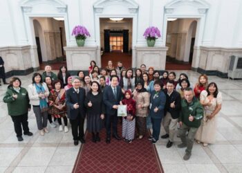 總統府見證多元融合　黃永翔陪同新住民參訪展現深耕公共事務能量