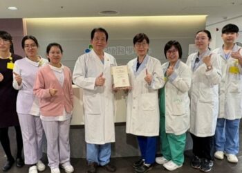 健新醫院榮獲SNQ 國家品質標章肯定 品質獲國家級驗證