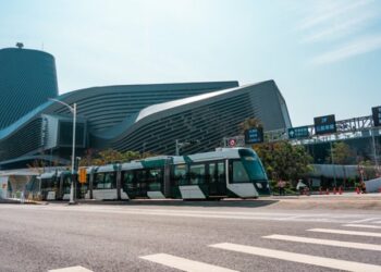 高雄輕軌實施營運安全強化措施 114年碰撞事故下降27%