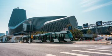 高雄輕軌實施營運安全強化措施 114年碰撞事故下降27%