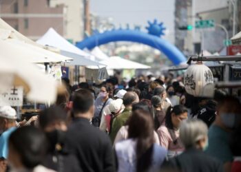社團法人嘉義市虎爺會行善團 「虎爺有愛 寒冬送暖 餐車市集 公益義剪」活動