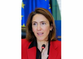 歐洲議會黨團促歐盟強硬回應　籲啟動反脅迫工具抗美施壓