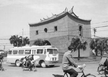 北市圖「老照片」說故事  關於臺北的我「門」