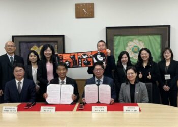 高雄市教育局赴日參與「熊本教育週」 見證仁武高中與熊本市立千原台高等學校締結姊妹校