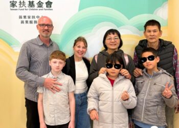 苗栗寄養兒童出養惜別會　     台、美愛的接力祝福姊妹迎向新家