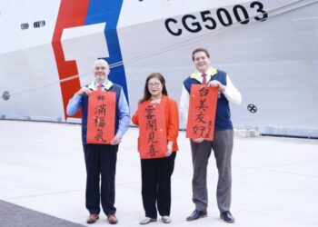 台美安全戰略及印太和平鎖鏈「好馬吉」 管碧玲邀谷立言首登雲林艦 共迎馬年新春！