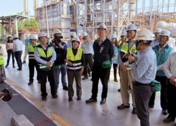 高市府與勞動部聯檢林園石化廠 羅副市長促業者邁向永續安全的高值未來