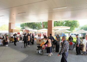 懷舊年味湧心頭 仁愛長照機構迎春節辦年貨大街