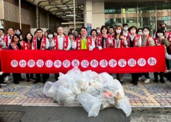 駿馬迎春除舊佈新　  新竹郵局春節前辦理「清淨家園」掃街活動