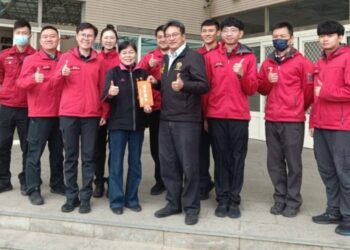 守護市民平安過年！   頭份市長羅雪珠親赴警消單位慰勉辛勞