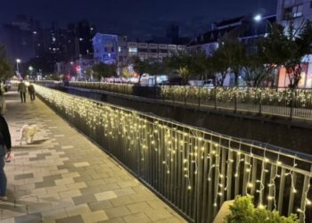 越夜越美麗！梅川1.7公里「星光水岸」點亮北區夜色新風景