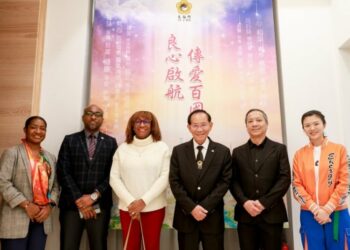 任滿榮退前夕　聖文森大使感謝洪道子傳愛世界122國